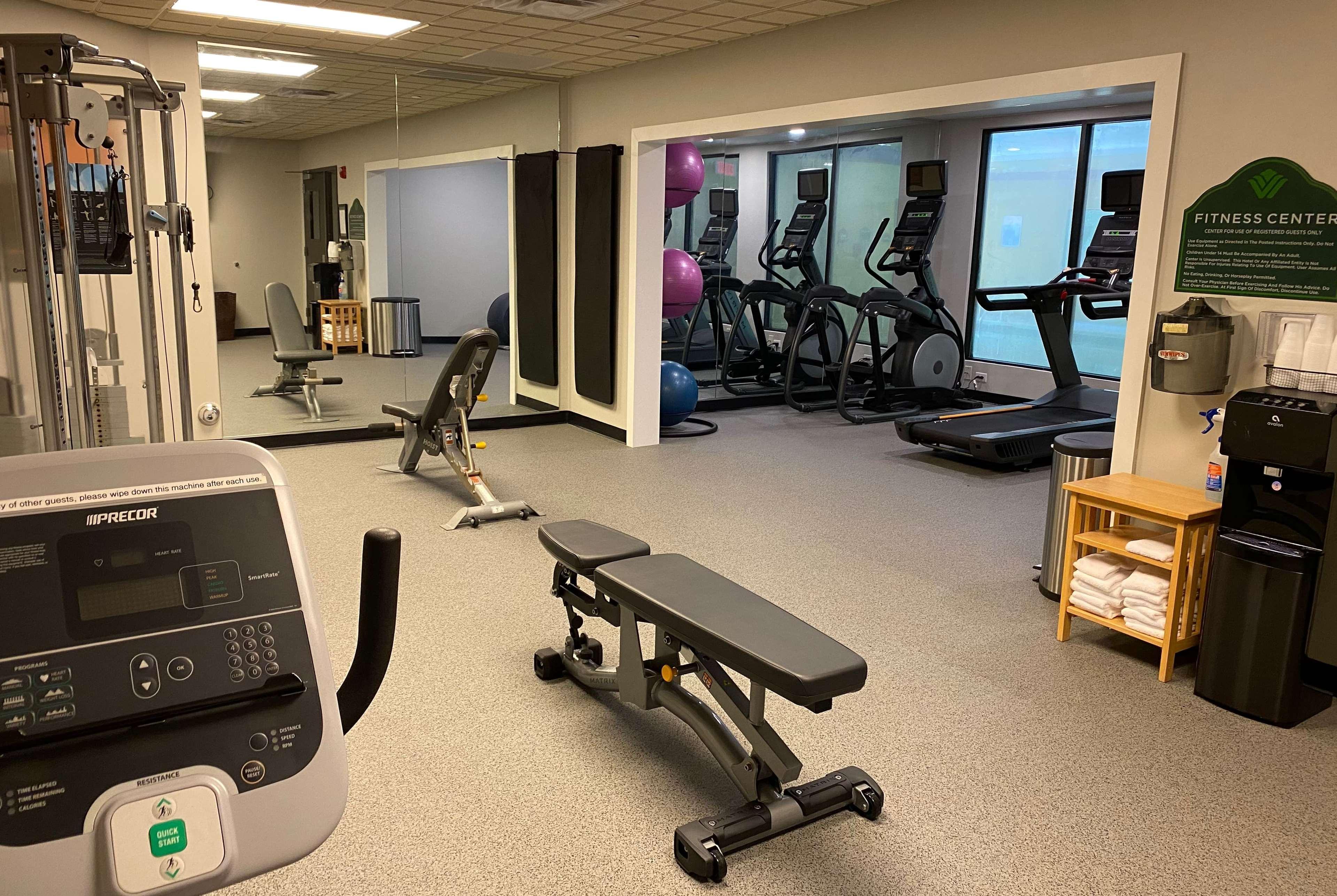 Wingate By Wyndham State Arena Raleigh/Cary Hotel Εξωτερικό φωτογραφία