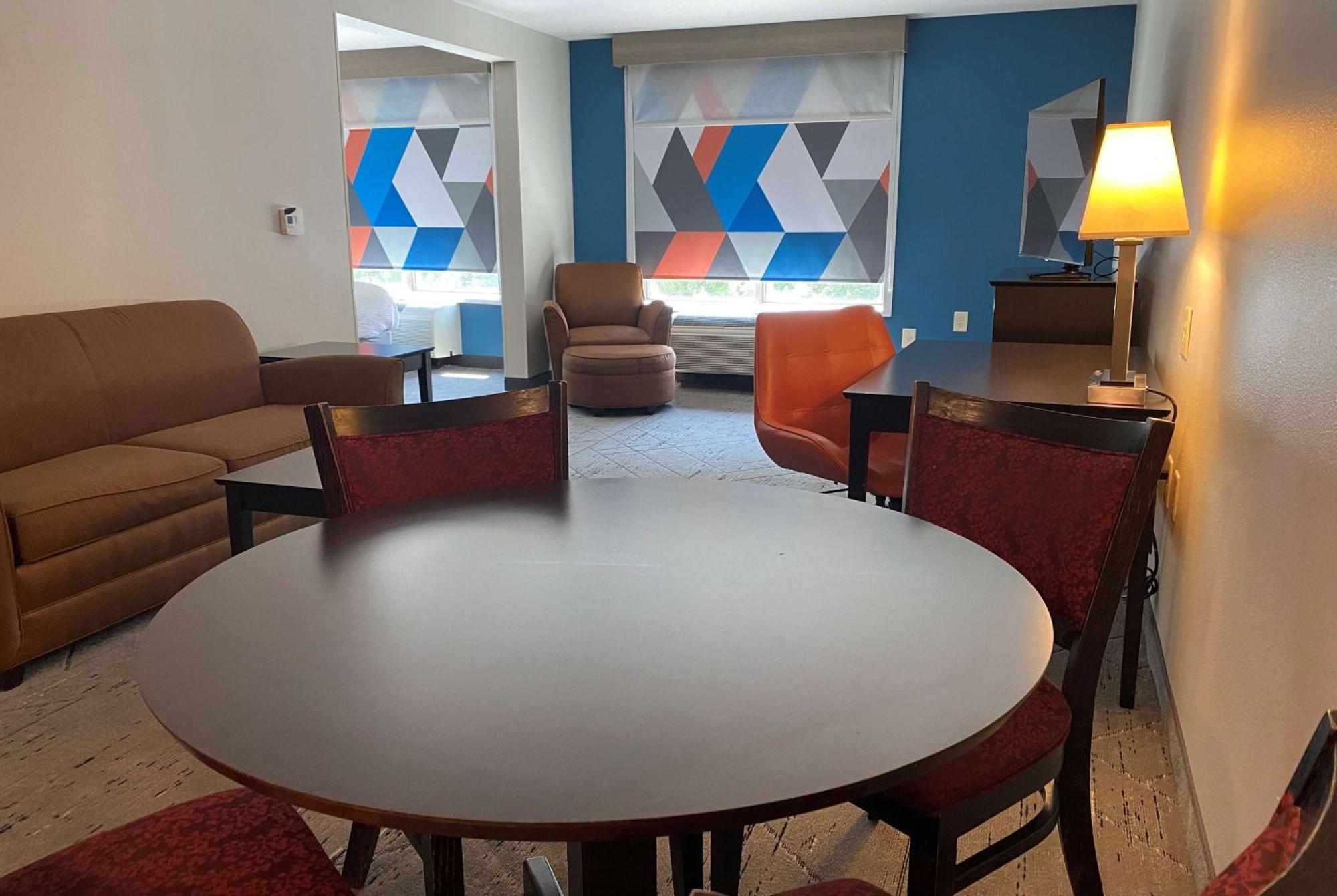 Wingate By Wyndham State Arena Raleigh/Cary Hotel Εξωτερικό φωτογραφία