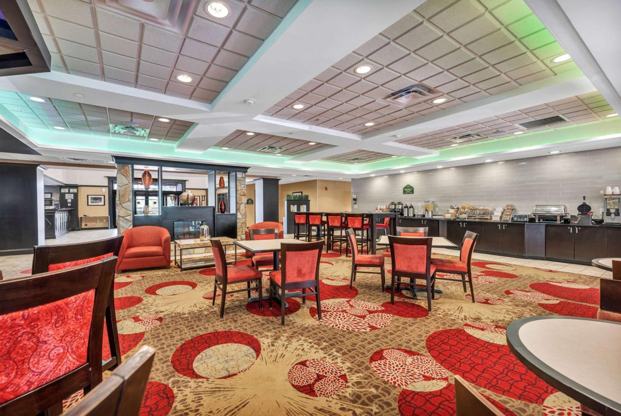 Wingate By Wyndham State Arena Raleigh/Cary Hotel Εξωτερικό φωτογραφία