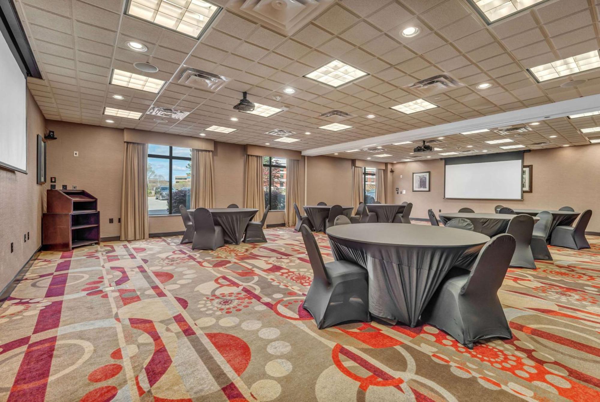 Wingate By Wyndham State Arena Raleigh/Cary Hotel Εξωτερικό φωτογραφία