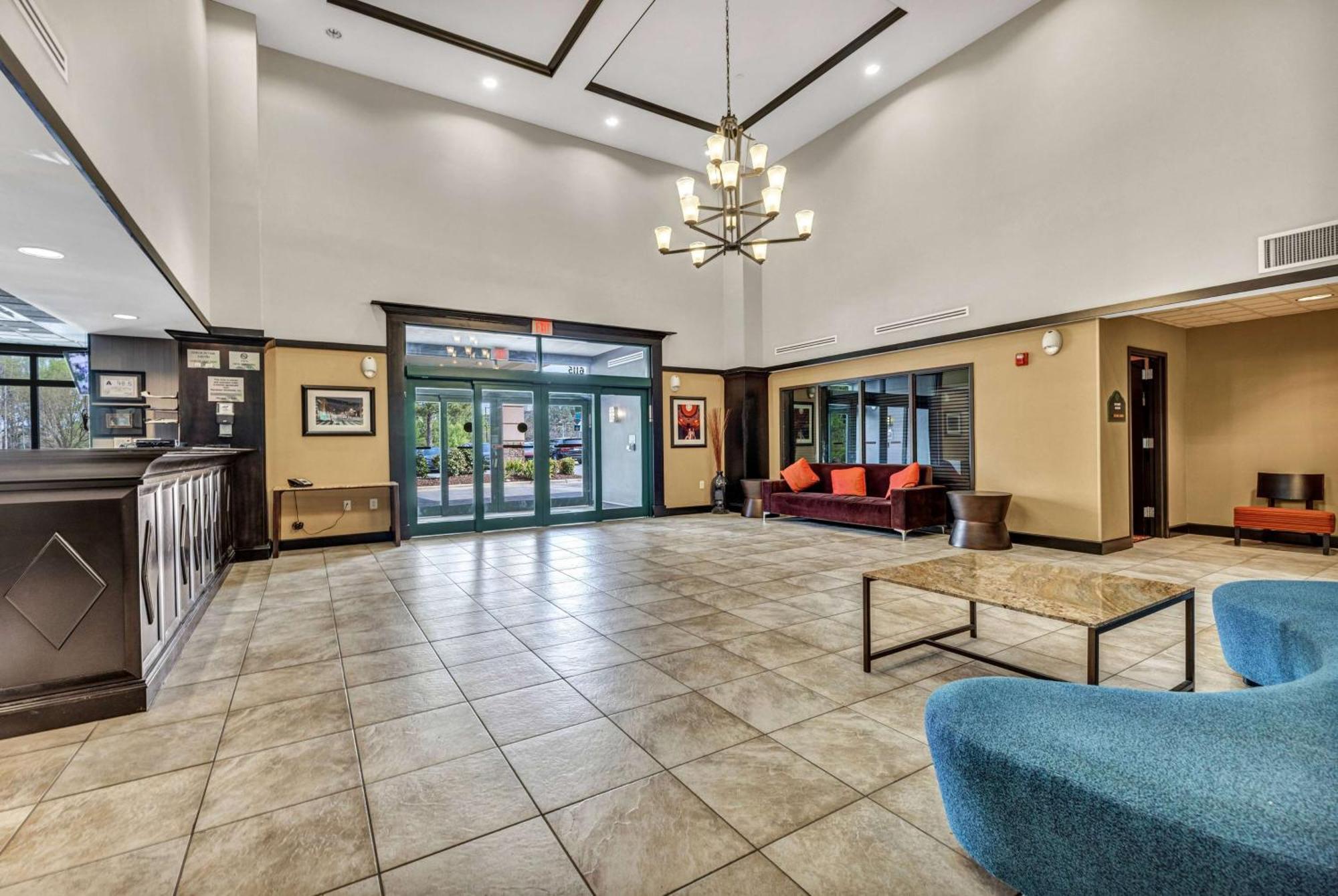 Wingate By Wyndham State Arena Raleigh/Cary Hotel Εξωτερικό φωτογραφία